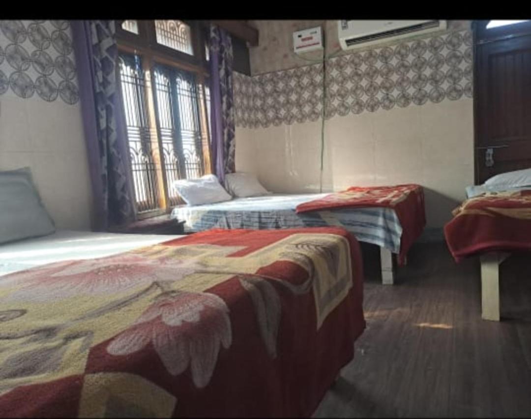 Kashi Annapurna Guest House Varanasi Quarto foto